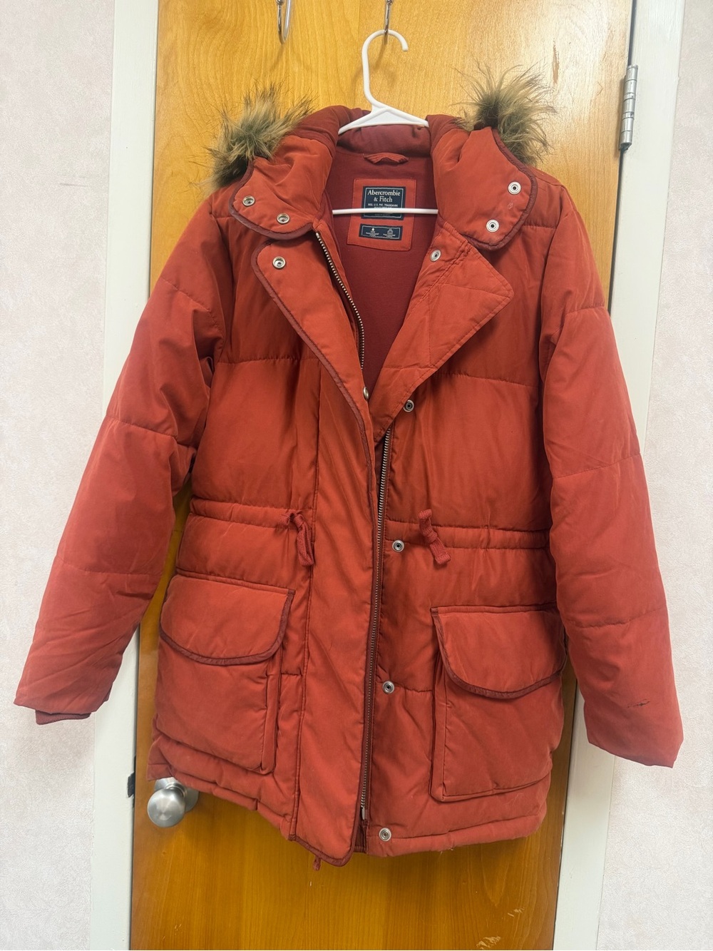Abercrombie & Fitch Rust-Red Women's Puffer Parka with Faux Fur Hood